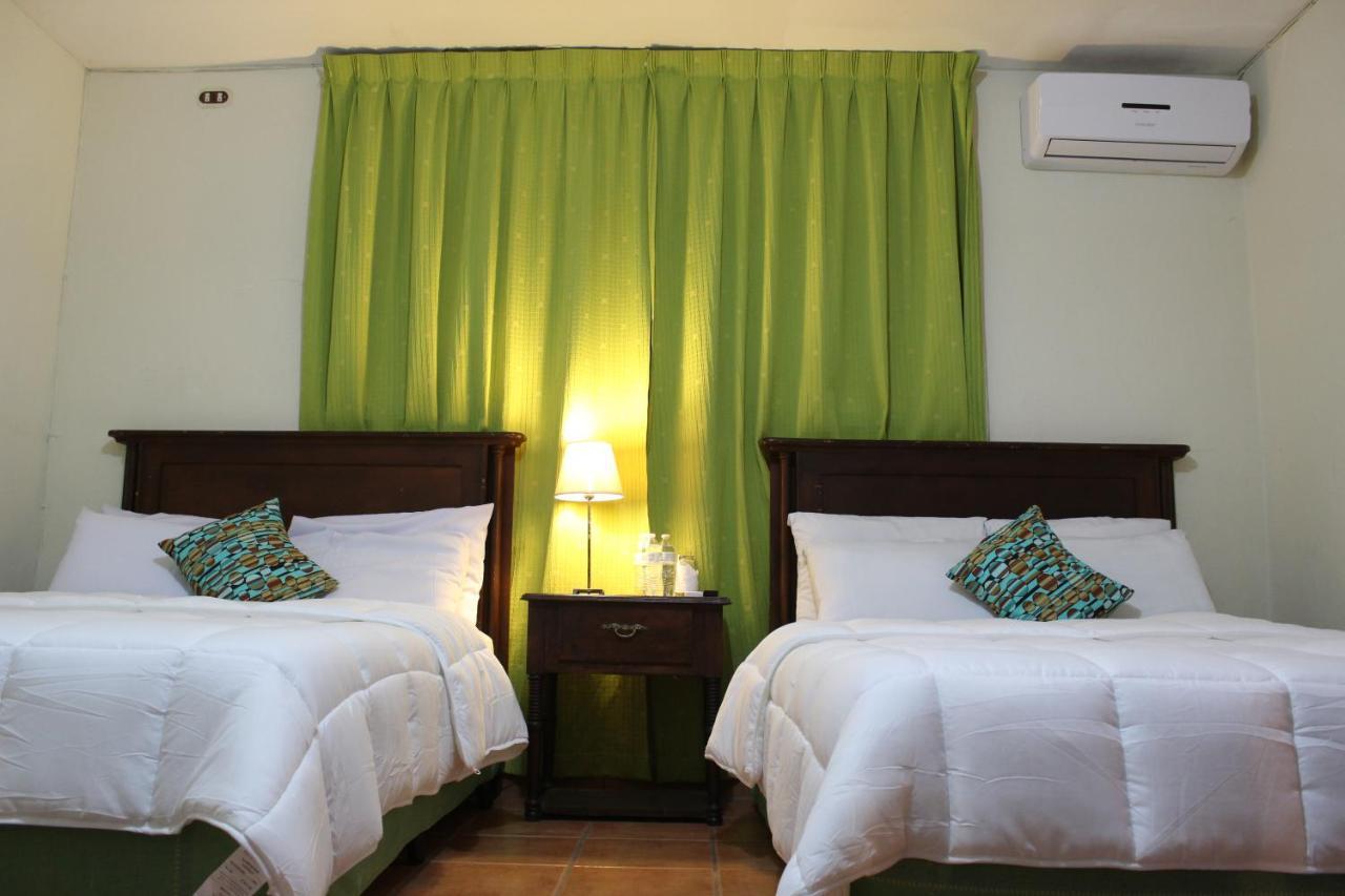 Hotel Villa Antigua San Salvador Ngoại thất bức ảnh